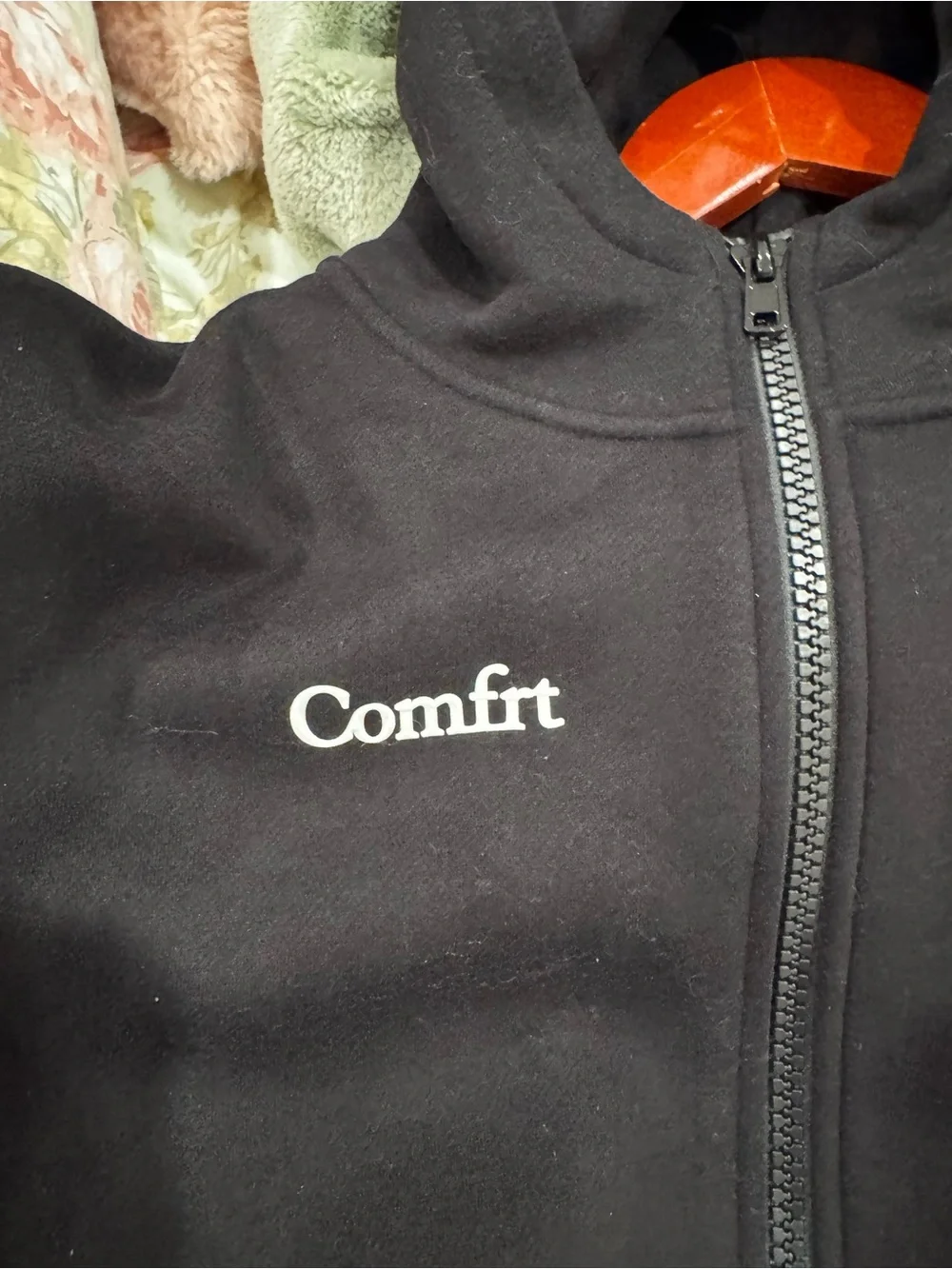 Comfort kids Black Zip-Up Hoodie Sweater